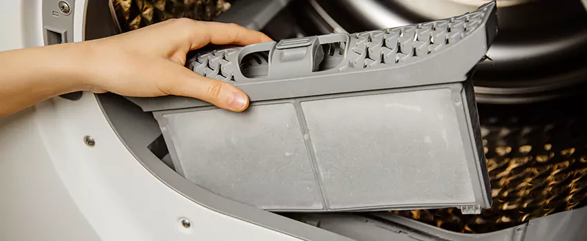 Signs Of A Clogged Dryer Lint Trap in Homer Glen, Illinois